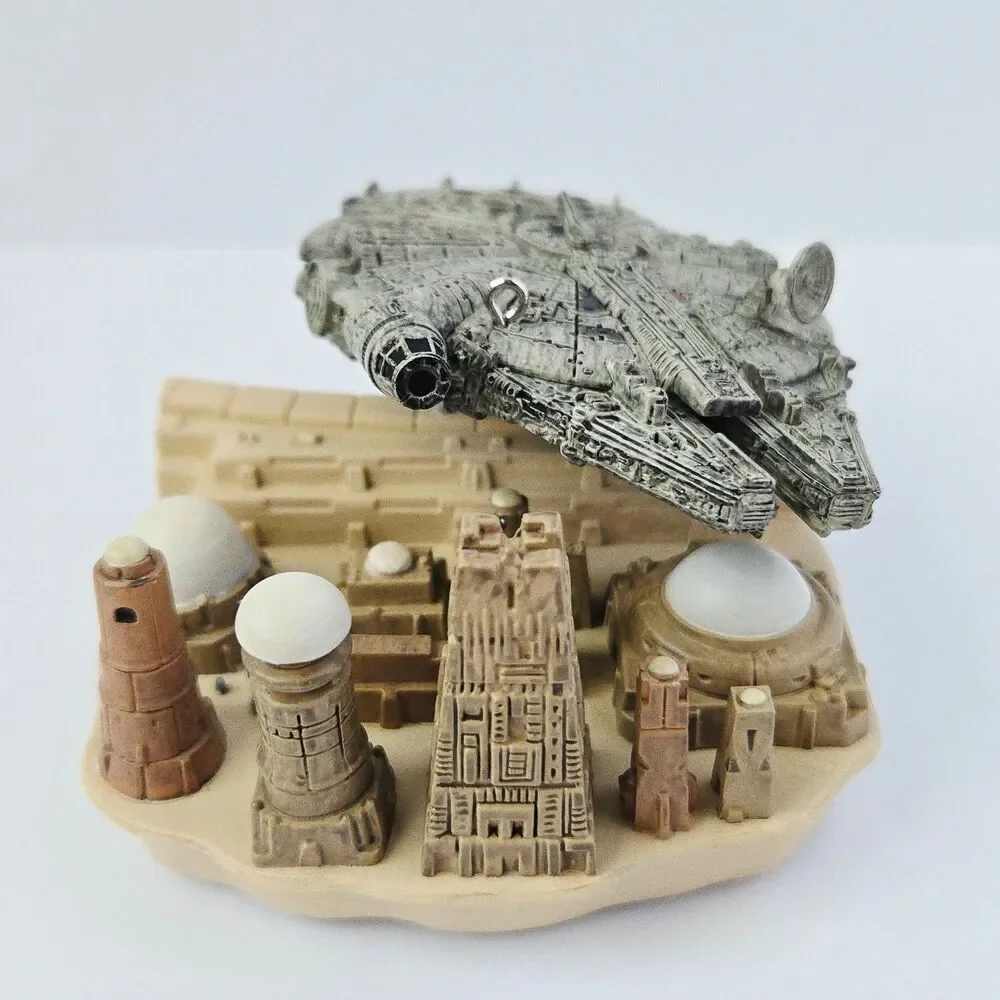 Star Wars Hallmark Keepsake Ornament Millennium Falcon The Adventure Begins